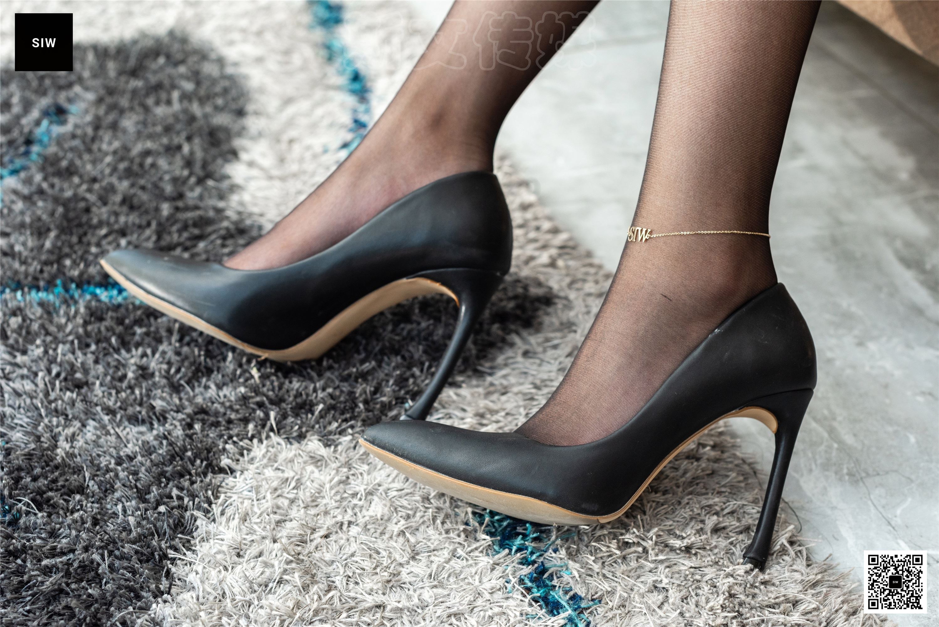 SIW斯文传媒  VOL.057 黑丝文员-小谈